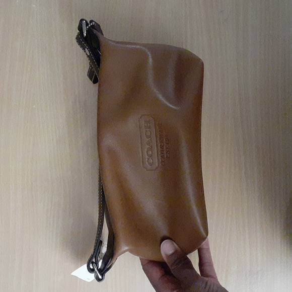 Coach Handbags - Coach leather pouch (LTH COS POUCH)